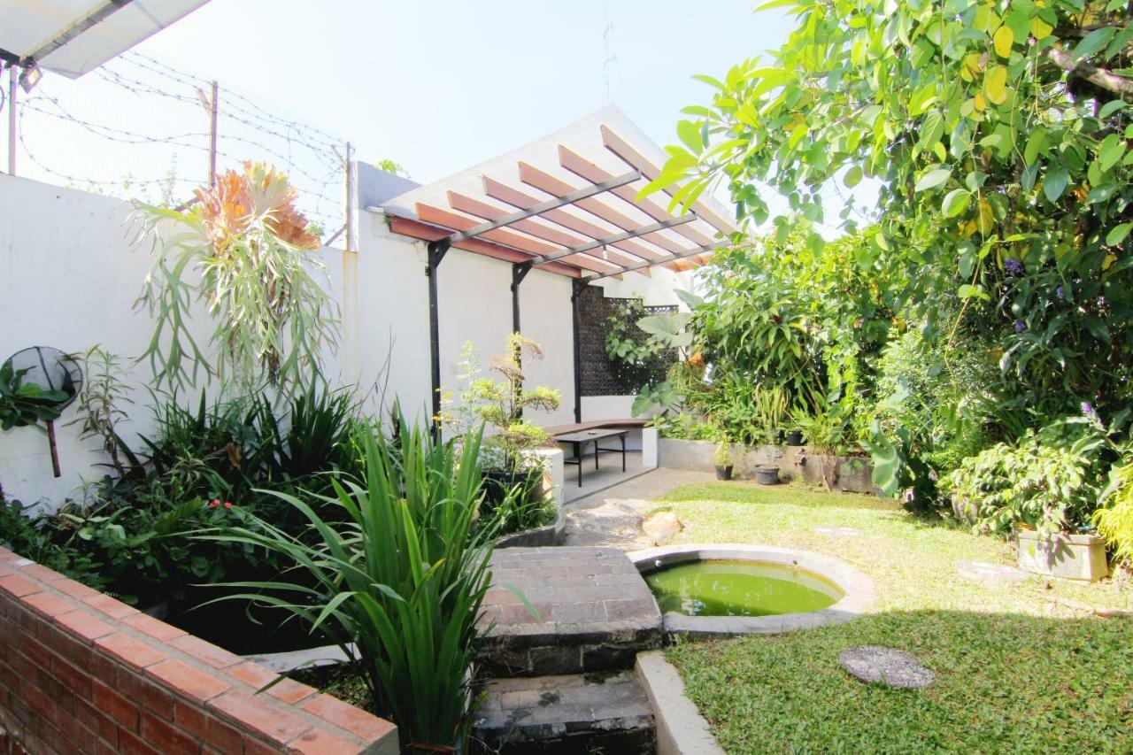 Neo Moritz Homestay Bandung Exterior photo